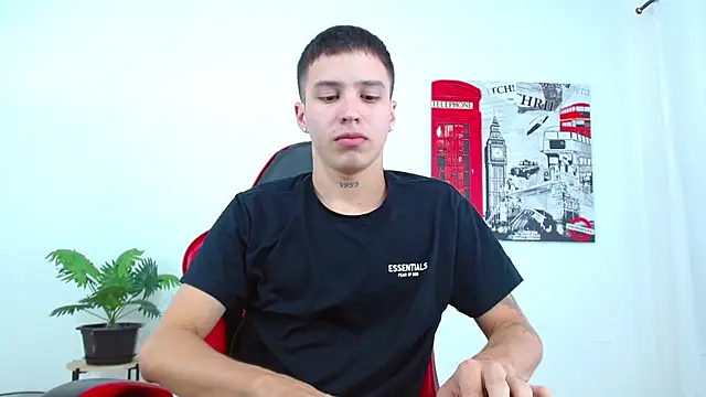 Cumandres18 online show from 11-05-25, 01:55