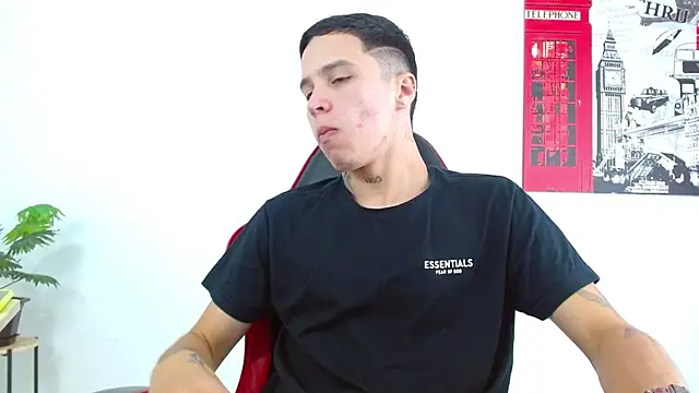 Cumandres18 online show from 02-10-26, 03:27