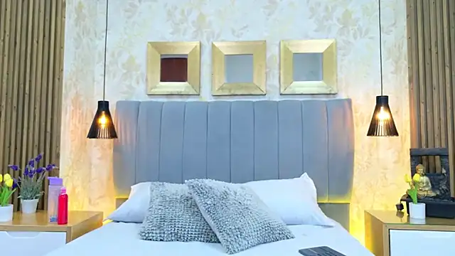 Snapshot of Tifany_boobsgb chatting on 12-04-25, 08:17 Tifany boobsgb online show from 12-04-25, 08:17