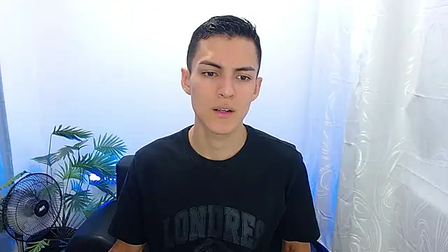 Snapshot of Matiius18 chatting on 09-17-25, 02:08 Matiius18 online show from 09-17-25, 02:08