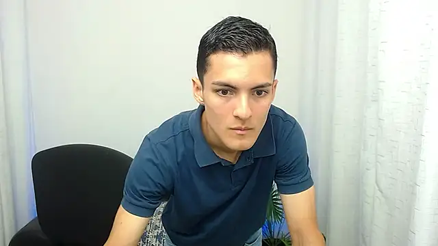 Snapshot of Matiius18 chatting on 11-03-25, 01:34 Matiius18 online show from 11-03-25, 01:34