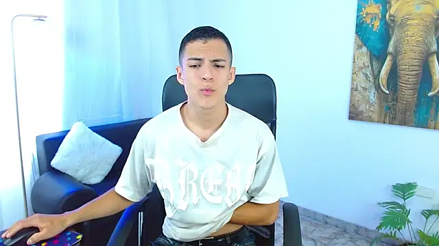 Matiius18 online show from 04-22-26, 01:34