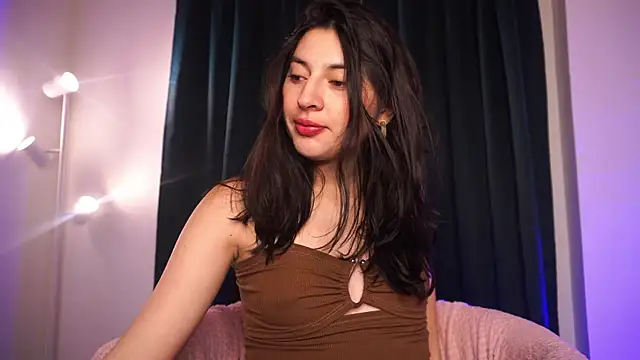 Auralea online show from 10-27-25, 03:10