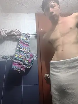 Snapshot of Rolito69 chatting on 11-07-25, 08:31 Rolito69 online show from 11-07-25, 08:31