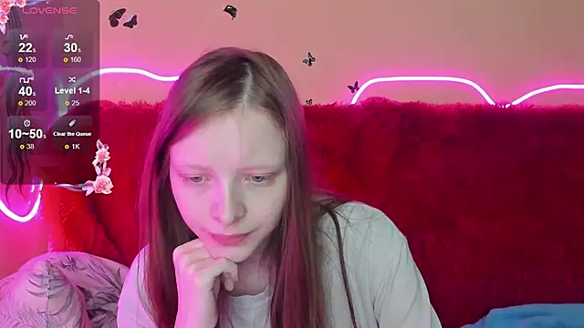 AliceHaris online show from 12-19-25, 01:12