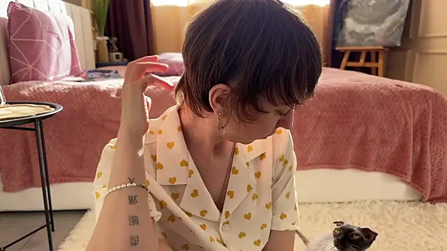 daniellia  online show from 04-28-26, 02:22