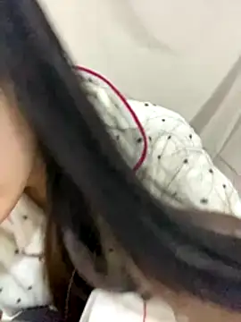 Snapshot of MengMeng0515 chatting on 01-08-26, 11:23 MengMeng0515 online show from 01-08-26, 11:23