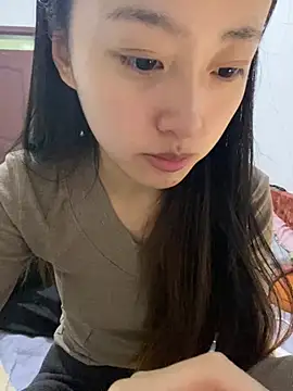 Snapshot of MengMeng0515 chatting on 01-13-26, 12:21 MengMeng0515 online show from 01-13-26, 12:21