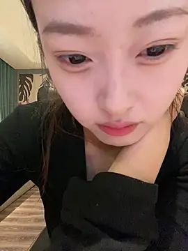 Snapshot of MengMeng0515 chatting on 02-23-26, 01:41 MengMeng0515 online show from 02-23-26, 01:41