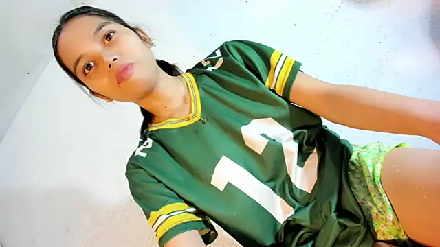 CUTIE GIRLSX online show from 06-16-26, 01:25