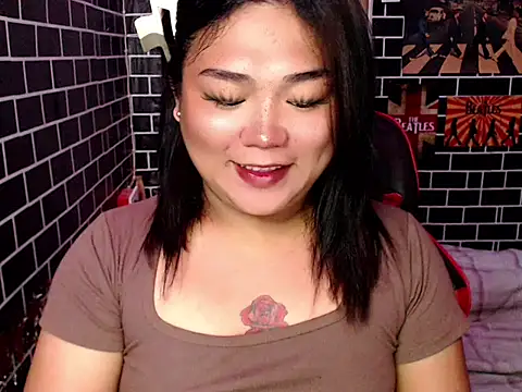 Snapshot of luluakovi_69 chatting on 09-25-25, 09:24 luluakovi 69 online show from 09-25-25, 09:24