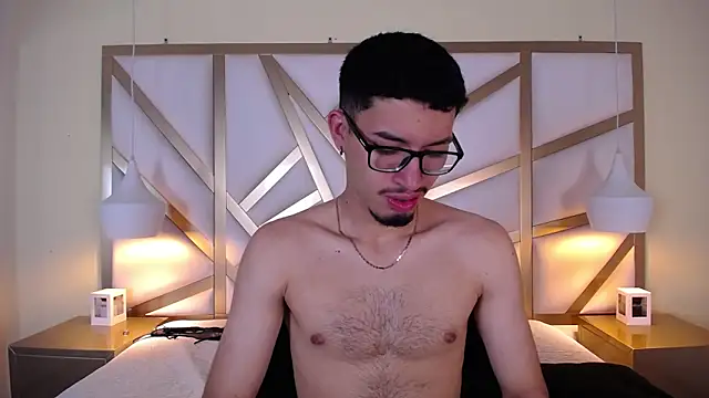 Snapshot of Jaxon_Carter chatting on 11-05-25, 11:16 Jaxon Carter online show from 11-05-25, 11:16