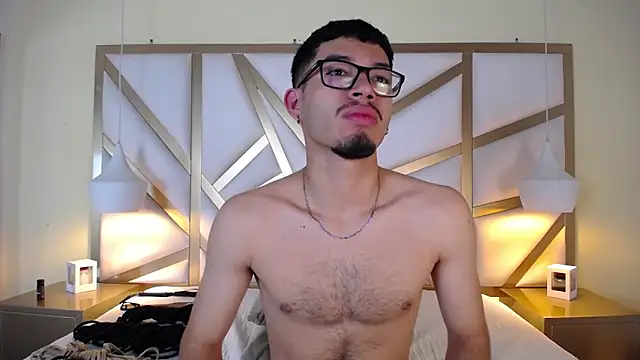 Snapshot of Jaxon_Carter chatting on 11-19-25, 11:27 Jaxon Carter online show from 11-19-25, 11:27