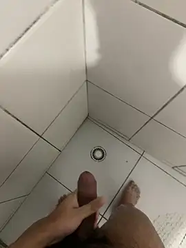 renannoviinho17z online show from 04-04-26, 08:50