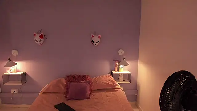 Snapshot of Zoe_Lynch_ chatting on 09-23-25, 11:46 Zoe Lynch online show from 09-23-25, 11:46