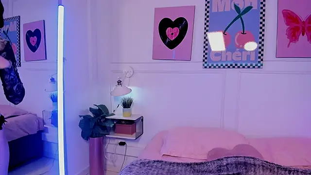 Zoe Lynch  online show from 04-23-26, 11:42