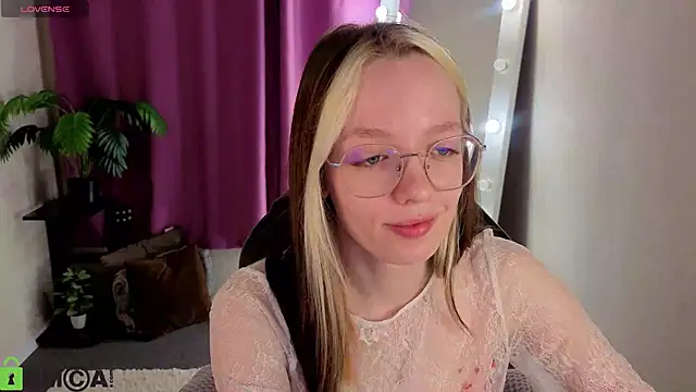 R0cket bunny online show from 05-31-26, 01:03