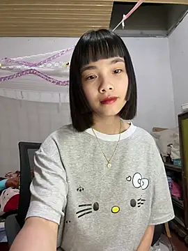 Snapshot of andymi1 chatting on 05-14-26, 01:45 andymi1 online show from 05-14-26, 01:45