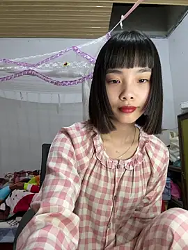Snapshot of andymi1 chatting on 05-16-26, 02:19 andymi1 online show from 05-16-26, 02:19