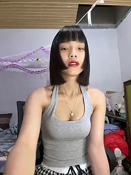Snapshot of andymi1 chatting on 05-31-26, 02:20 andymi1 online show from 05-31-26, 02:20