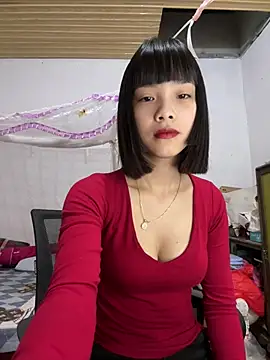 Snapshot of andymi1 chatting on 06-10-26, 02:23 andymi1 online show from 06-10-26, 02:23