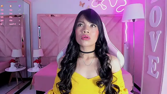 anyjones  online show from 10-04-25, 04:32