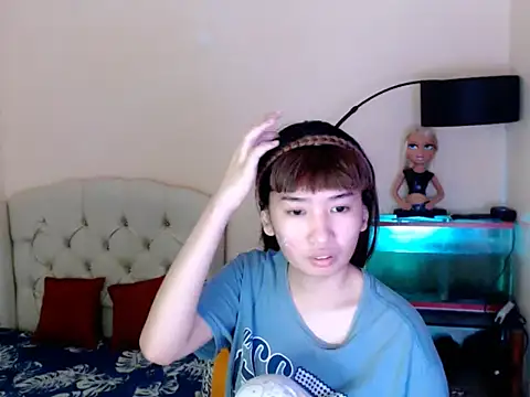 ShantalFoxxy  online show from 04-23-26, 01:13