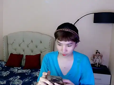 ShantalFoxxy  online show from 07-23-26, 12:57