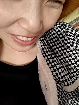 Snapshot of Haili-1 chatting on 02-24-26, 03:10 Haili-1 online show from 02-24-26, 03:10