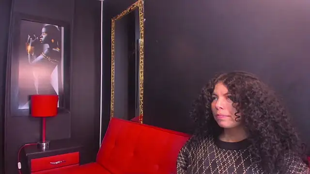 Snapshot of angelita_martins chatting on 12-15-25, 08:24 angelita martins online show from 12-15-25, 08:24