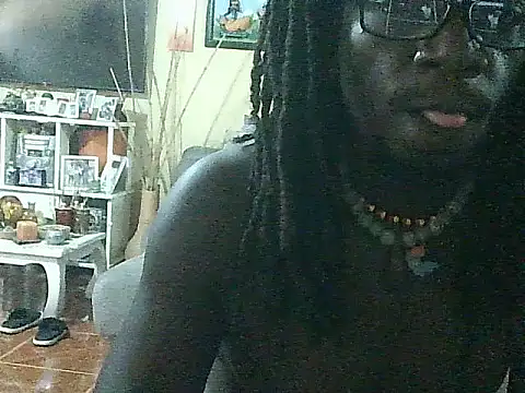 Snapshot of Blackpanther0115 chatting on 09-23-25, 05:49 Blackpanther0115 online show from 09-23-25, 05:49