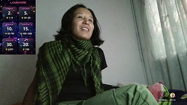 Natzu Choi online show from 10-31-25, 10:33