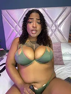 Cristal-Jonnes online show from 09-19-25, 03:52