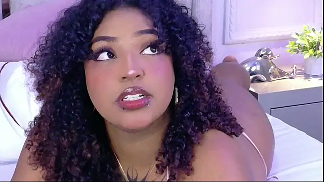 Cristal-Jonnes online show from 04-08-26, 03:28