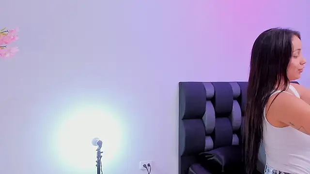 maily zanss online show from 04-11-26, 08:24