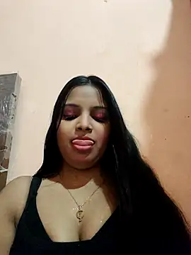 Snapshot of Maahhii_2 chatting on 01-05-26, 07:50 Maahhii 2 online show from 01-05-26, 07:50