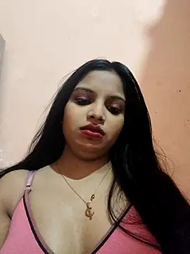 Snapshot of Maahhii_2 chatting on 01-07-26, 07:49 Maahhii 2 online show from 01-07-26, 07:49