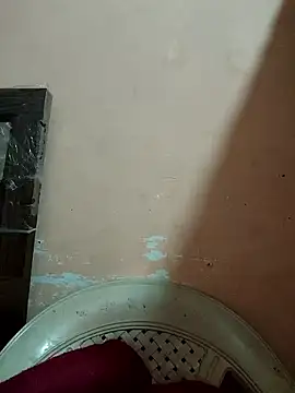 Snapshot of Maahhii_2 chatting on 01-18-26, 12:20 Maahhii 2 online show from 01-18-26, 12:20