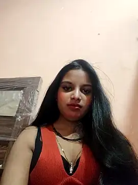 Snapshot of Maahhii_2 chatting on 02-21-26, 06:42 Maahhii 2 online show from 02-21-26, 06:42