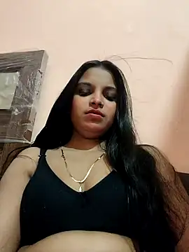 Snapshot of Maahhii_2 chatting on 02-24-26, 07:23 Maahhii 2 online show from 02-24-26, 07:23
