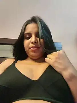 Maahhii 2 online show from 04-28-26, 03:22