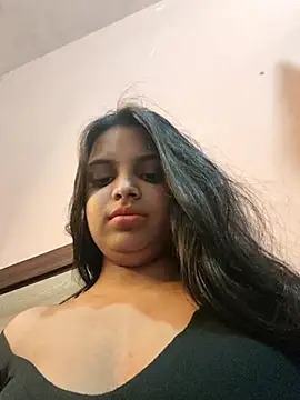 Maahhii 2 online show from 04-28-26, 08:03
