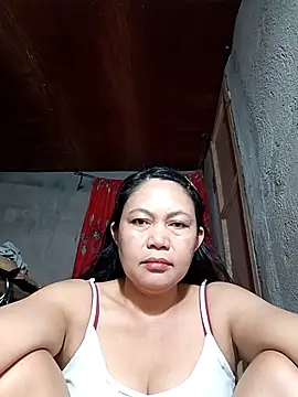 Everleigh mom online show from 10-27-25, 07:29