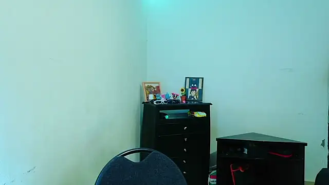 alandelrey57 online show from 04-27-26, 04:21