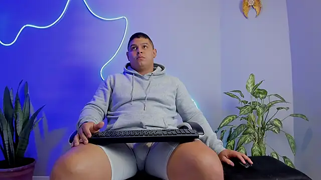 Maximus Steel online show from 10-13-25, 11:10