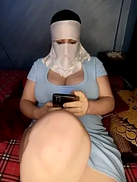 Snapshot of Lamia_Queen_ chatting on 12-03-25, 12:40 Lamia Queen online show from 12-03-25, 12:40