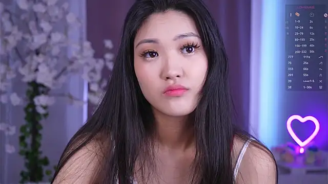 Snapshot of FancyEsten chatting on 05-14-26, 08:32 FancyEsten online show from 05-14-26, 08:32