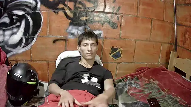 alexandercruz online show from 07-05-26, 04:19