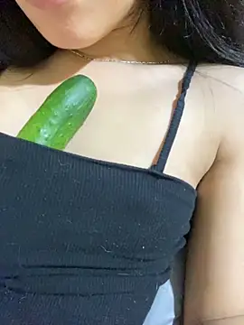 Snapshot of Sayhi_xo chatting on 10-30-25, 03:02 Sayhi xo online show from 10-30-25, 03:02