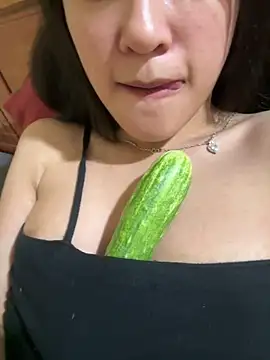 Snapshot of Sayhi_xo chatting on 12-16-25, 02:44 Sayhi xo online show from 12-16-25, 02:44